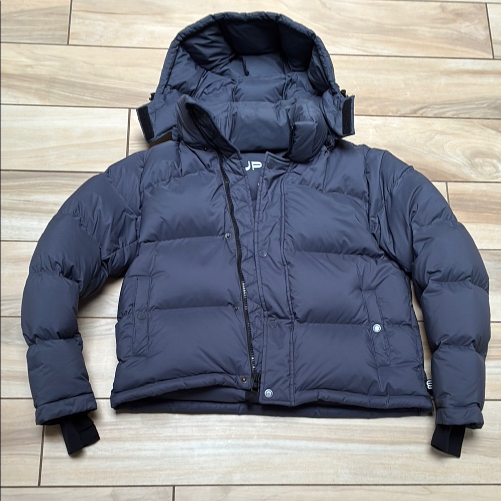 Aritzia super puff